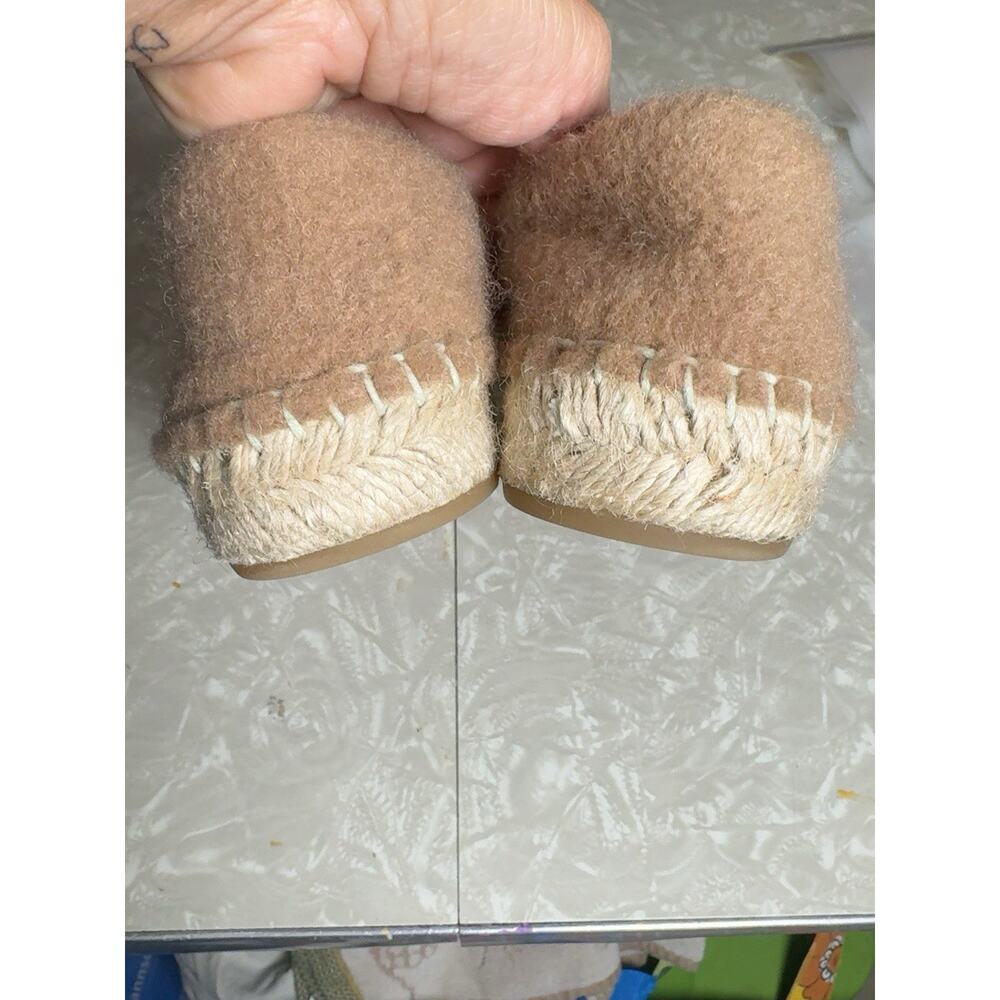 CHANEL Beige/Black Felt CC Logo leather Cap Toe Espadrille Flats Slip On US 8 - Picture 8 of 11